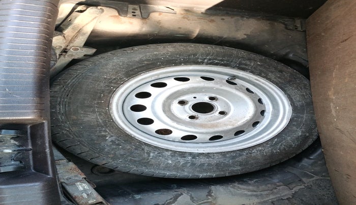 2011 Hyundai i20 ASTA 1.2, Petrol, Manual, 94,342 km, tyre