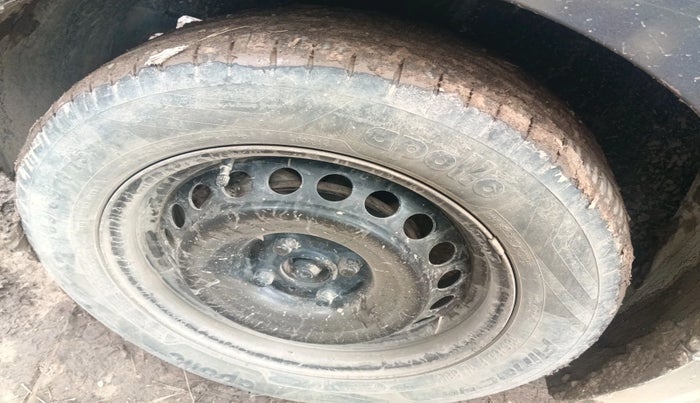 2016 Maruti Baleno DELTA PETROL 1.2, Petrol, Manual, 1,30,606 km, tyre