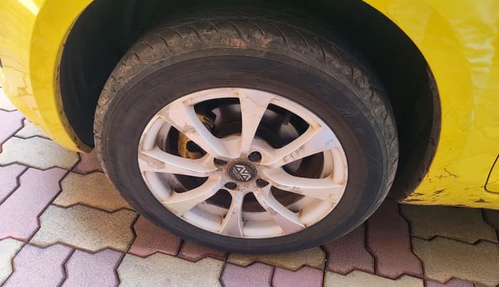 2012 Maruti Swift LXI, Petrol, Manual, 85,000 km, tyre