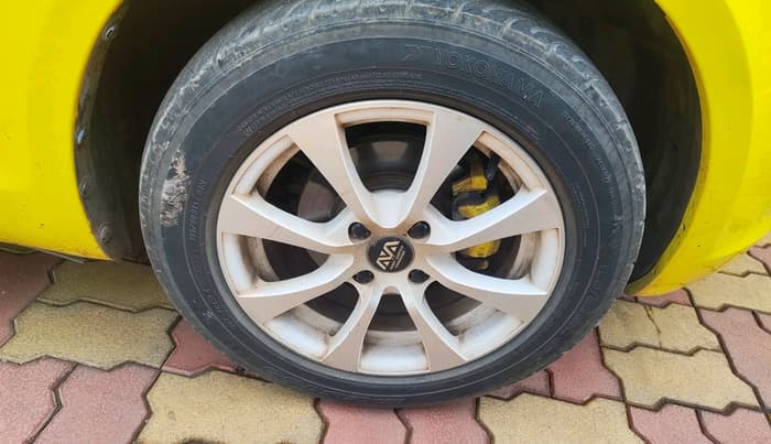 2012 Maruti Swift LXI, Petrol, Manual, 85,000 km, tyre