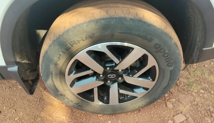2023 Tata Harrier XZA PLUS O , Diesel, Automatic, 60,680 km, tyre