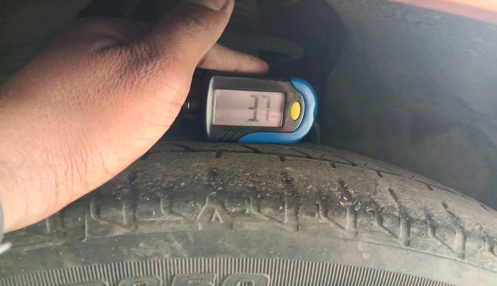 2017 Tata Tiago XZ PETROL, Petrol, Manual, 58,185 km, tyre