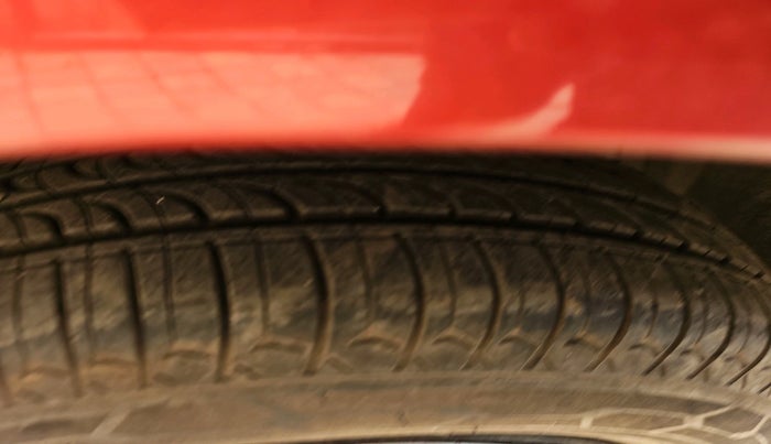 2014 Maruti Swift VXI, Petrol, Manual, 20,613 km, tyre