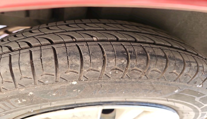 2014 Maruti Swift VXI, Petrol, Manual, 20,613 km, tyre