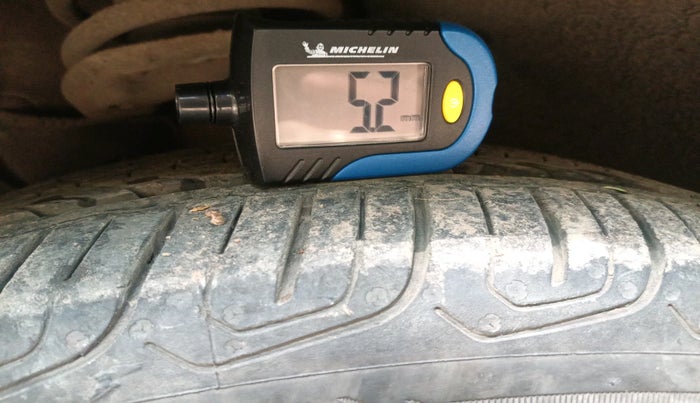 2010 Skoda Laura AMBIENTE 1.9 TDI AT, Diesel, Automatic, 1,13,763 km, tyre