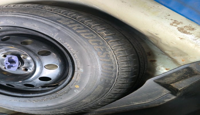 2018 Maruti Swift ZDI AMT, Diesel, Automatic, 1,41,530 km, tyre