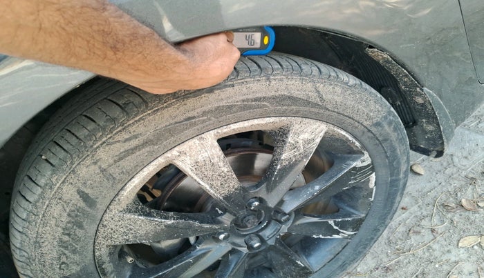 2012 Hyundai Verna FLUIDIC 1.6 CRDI SX AT, Diesel, Automatic, 83,266 km, tyre