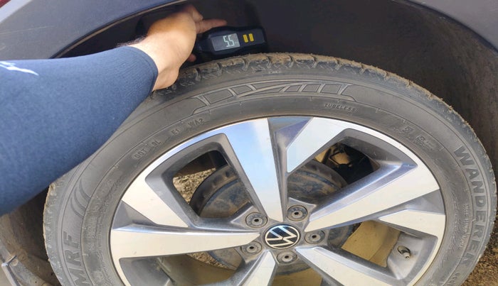 2021 Volkswagen TAIGUN TOPLINE 1.0 TSI AT, Petrol, Automatic, 43,817 km, tyre