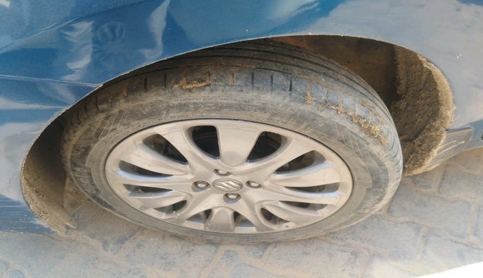 2016 Maruti Baleno ALPHA DIESEL 1.3, Diesel, Manual, 1,23,469 km, tyre