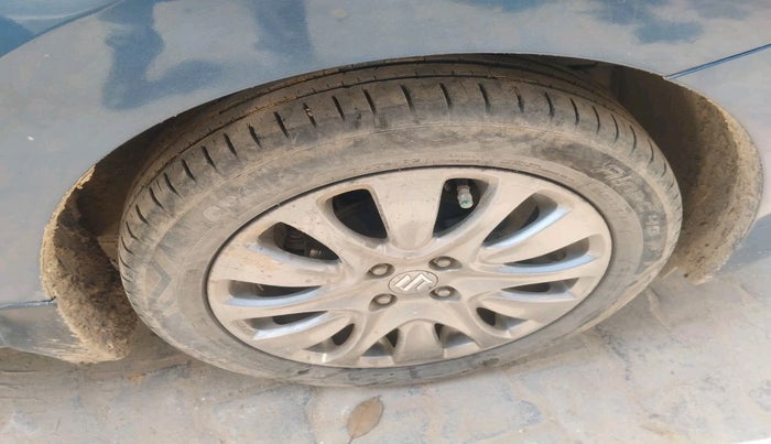 2016 Maruti Baleno ALPHA DIESEL 1.3, Diesel, Manual, 1,23,469 km, tyre