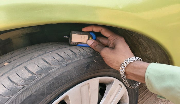 2011 Ford Figo LXI 1.4 DIESEL, Diesel, Manual, 94,545 km, tyre