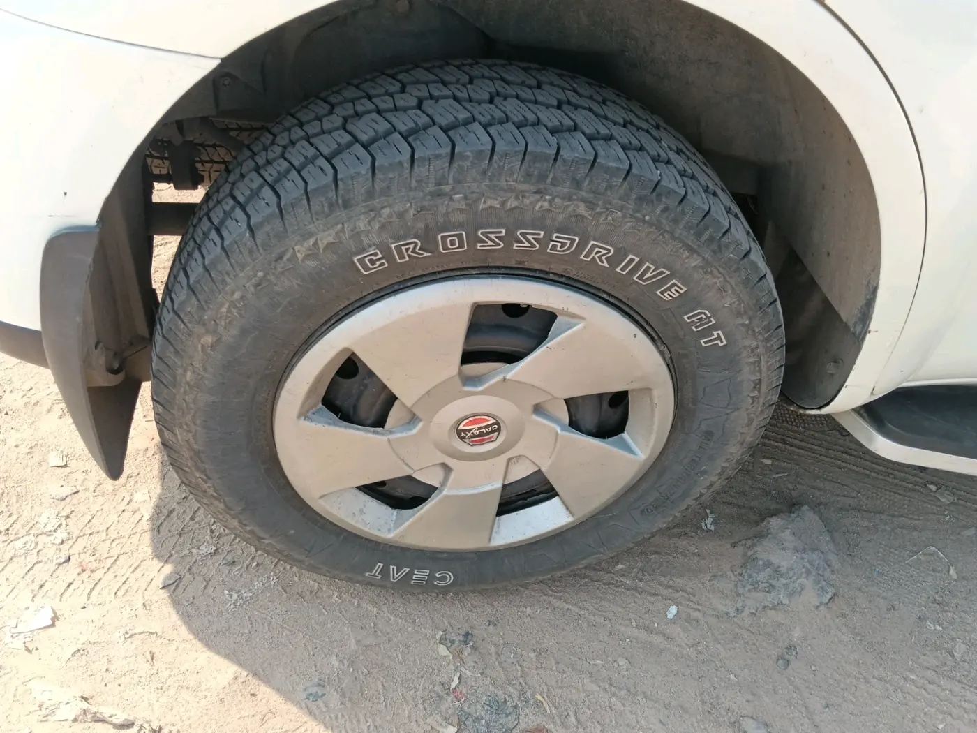 2016 Mahindra XUV500 W4, Diesel, Manual, 99,939 km, tyre