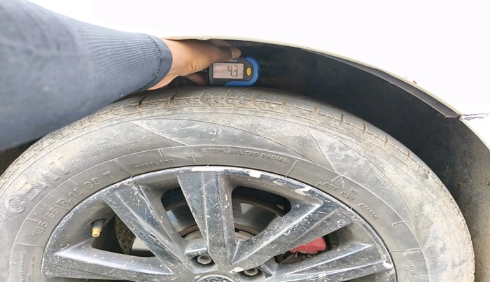 2013 Volkswagen Polo HIGHLINE DIESEL, Diesel, Manual, 95,201 km, tyre