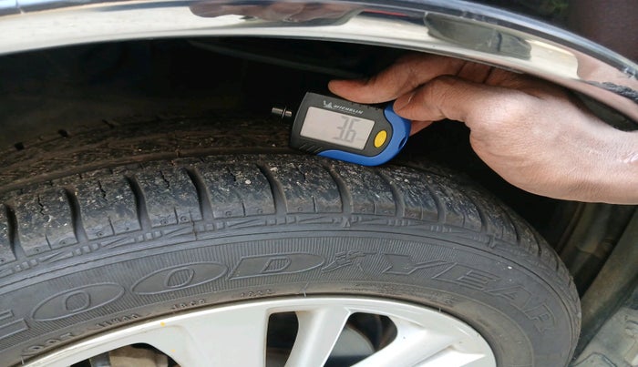 2018 Toyota YARIS J CVT, Petrol, Automatic, 32,383 km, tyre