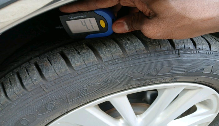 2018 Toyota YARIS J CVT, Petrol, Automatic, 32,383 km, tyre