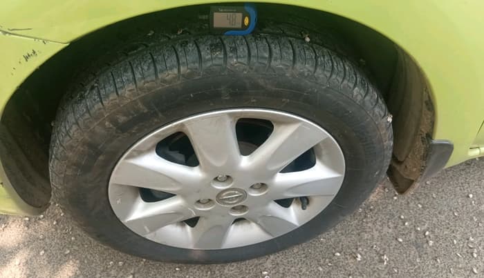 2011 Nissan Micra XV PREMIUM DIESEL, Diesel, Manual, 1,03,936 km, tyre