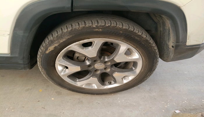 2019 Jeep Compass LIMITED PLUS PETROL AT, Petrol, Automatic, 1,56,072 km, tyre