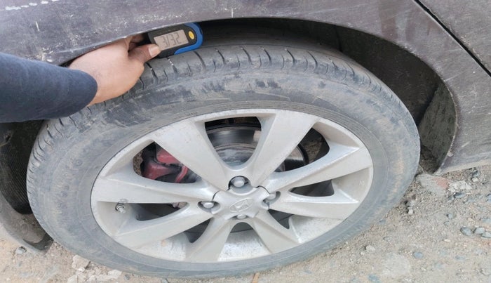 2011 Hyundai Verna FLUIDIC 1.6 CRDI SX, Diesel, Manual, 1,13,662 km, tyre