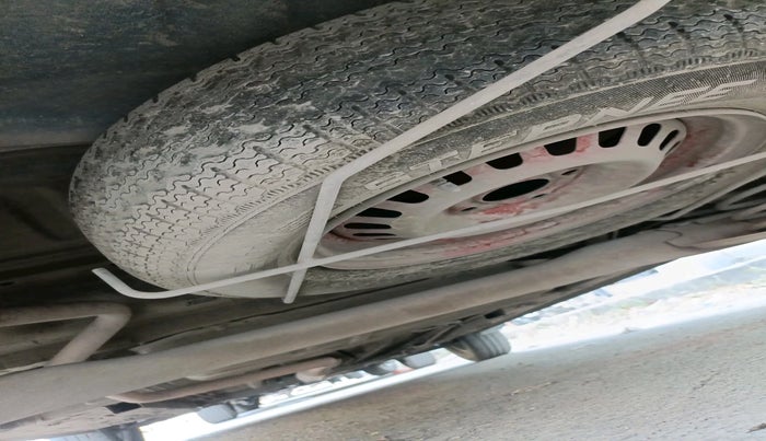 2019 Renault TRIBER RXZ, CNG, Manual, 42,423 km, tyre