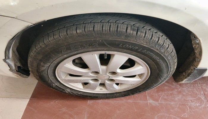 2013 Maruti Swift Dzire VXI, Petrol, Manual, 28,474 km, tyre