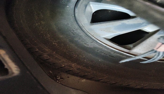 2013 Maruti Swift Dzire VXI, Petrol, Manual, 28,474 km, tyre