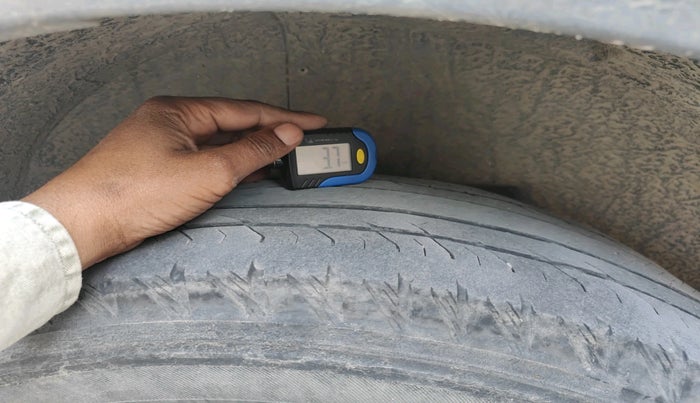 2021 Mahindra XUV500 W11, Diesel, Manual, 47,420 km, tyre