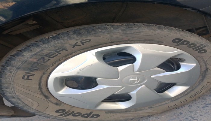 2021 Tata Tiago XT (O) PETROL, Petrol, Manual, 17,051 km, tyre