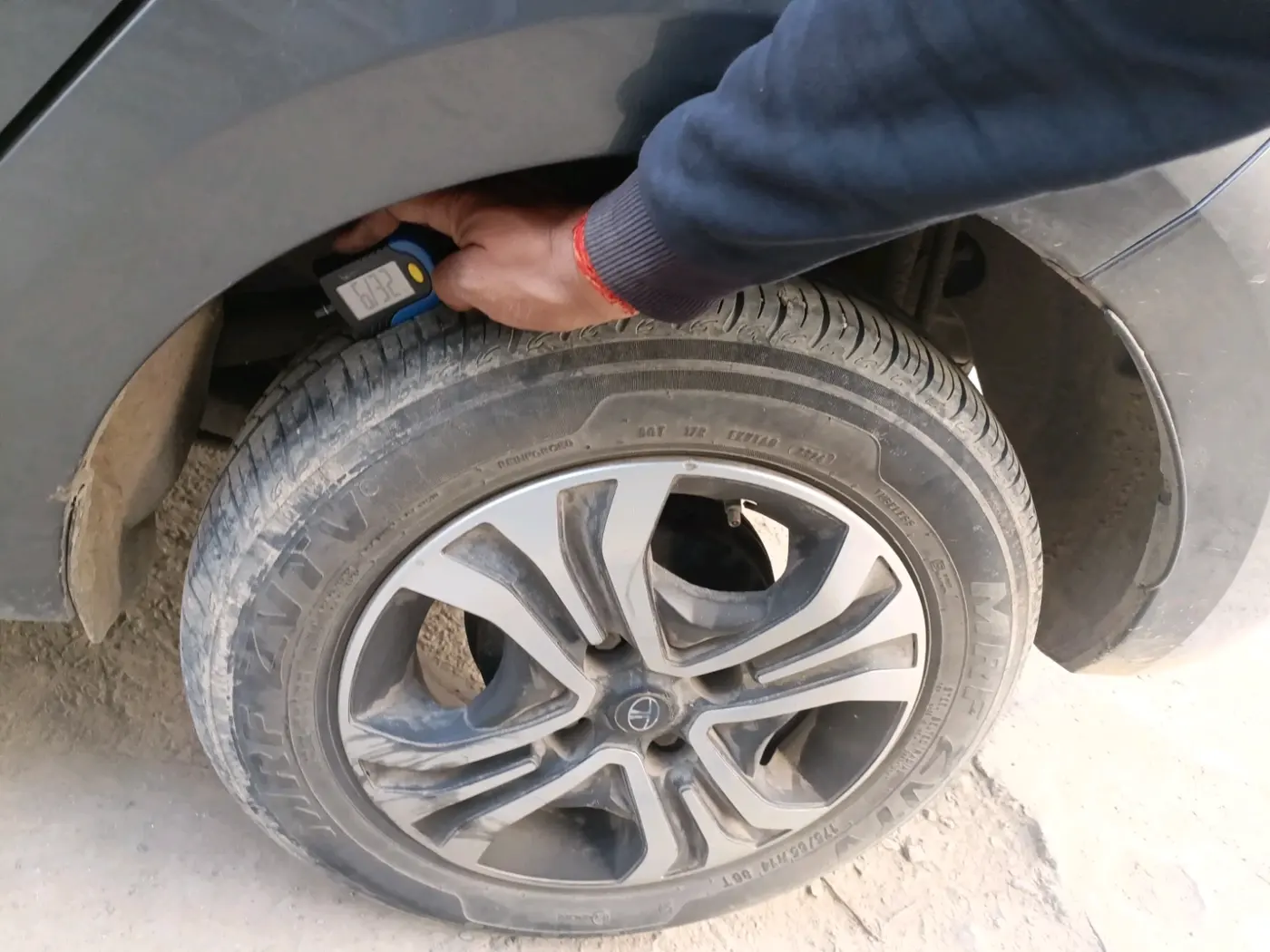 2024 Tata TIGOR XZA Plus iCNG , CNG, Automatic, 37,304 km, tyre