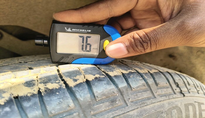 2020 Tata Harrier XZA PLUS 2.0L, Diesel, Automatic, 83,260 km, tyre