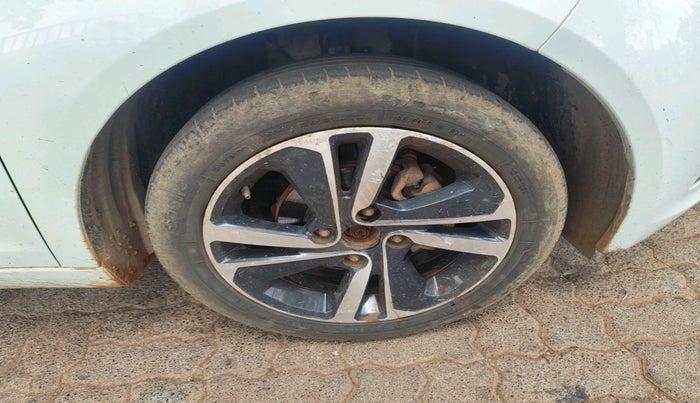 2023 Tata ALTROZ XZ DIESEL, Diesel, Manual, 79,474 km, tyre