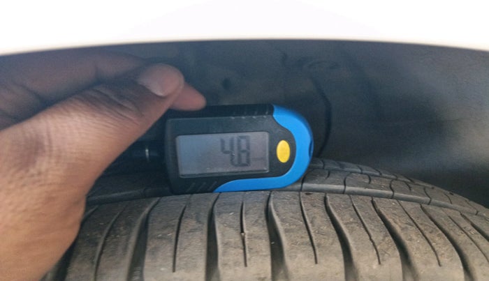 2019 Hyundai Elite i20 SPORTZ PLUS 1.2, CNG, Manual, 2,08,124 km, tyre