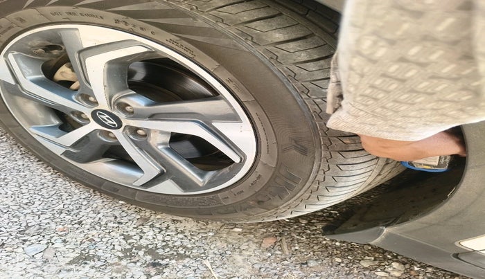 2018 Hyundai Creta SX PLUS AT 1.6 DIESEL, Diesel, Automatic, 1,46,600 km, tyre