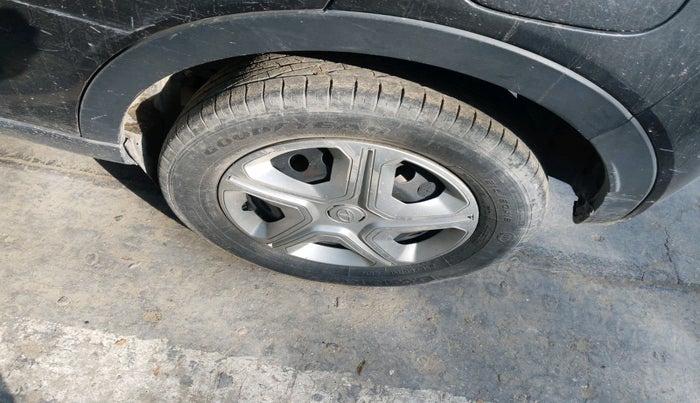 2019 Tata NEXON XM PETROL, Petrol, Manual, 72,863 km, tyre