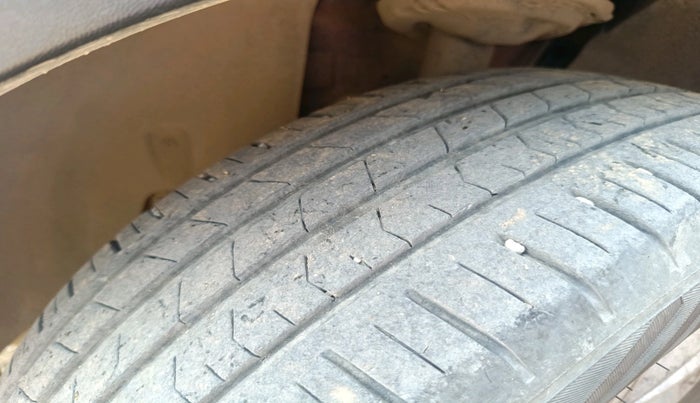 2021 Volkswagen TAIGUN HIGHLINE 1.0 TSI MT, Petrol, Manual, 25,452 km, tyre