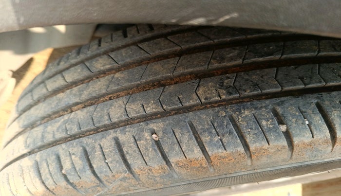 2021 Volkswagen TAIGUN HIGHLINE 1.0 TSI MT, Petrol, Manual, 25,452 km, tyre