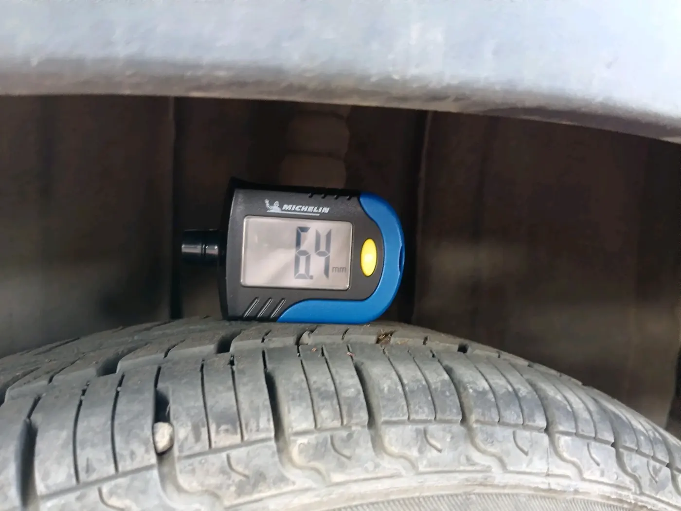 2019 Renault Kwid RXL, CNG, Manual, 92,553 km, tyre