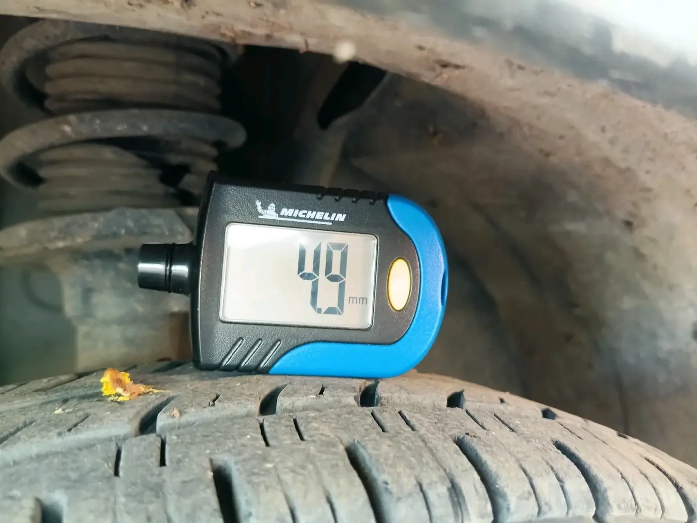 2019 Renault Kwid RXL, CNG, Manual, 92,553 km, tyre
