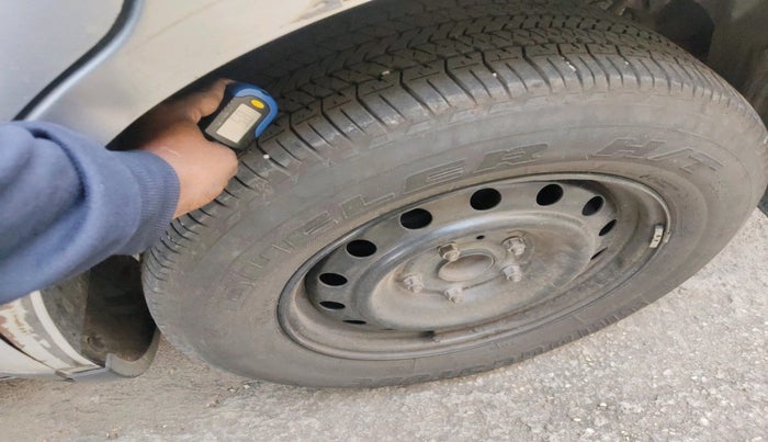 2016 Mahindra XUV500 W6, Diesel, Manual, 1,80,166 km, tyre