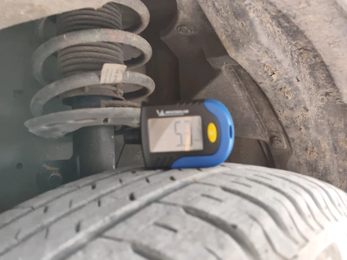 2022 Maruti XL6 ZETA MT, Petrol, Manual, 22,700 km, tyre