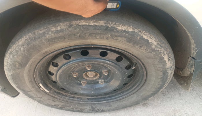 2014 Mahindra XUV500 W6, Diesel, Manual, 93,935 km, tyre