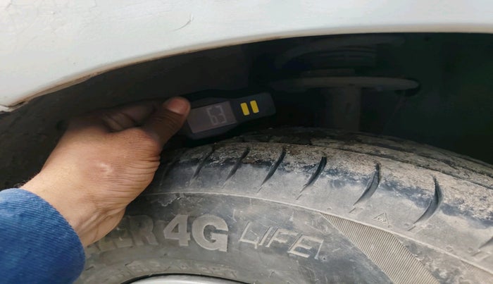 2018 Maruti Dzire VXI, Petrol, Manual, 73,096 km, tyre