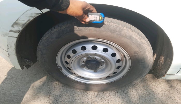 2020 Tata ALTROZ XE PETROL, Petrol, Manual, 48,475 km, tyre