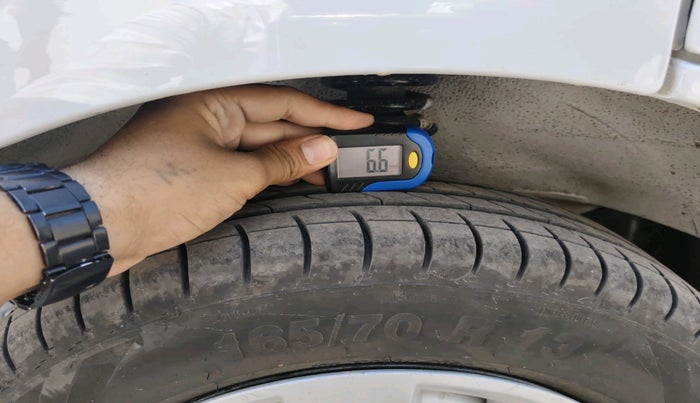 2024 Maruti Eeco 5 STR AC CNG, CNG, Manual, 81,459 km, tyre