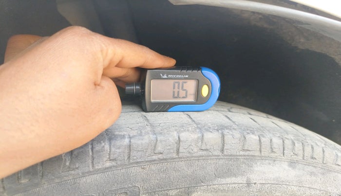 2014 Ford Ecosport TITANIUM 1.0L ECOBOOST, Petrol, Manual, 70,564 km, tyre