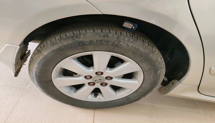 2011 Toyota Corolla Altis G PETROL, Petrol, Manual, 1,01,027 km, tyre