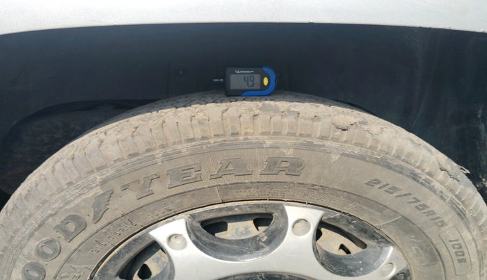 2017 Mahindra TUV300 T6, Diesel, Manual, 62,549 km, tyre