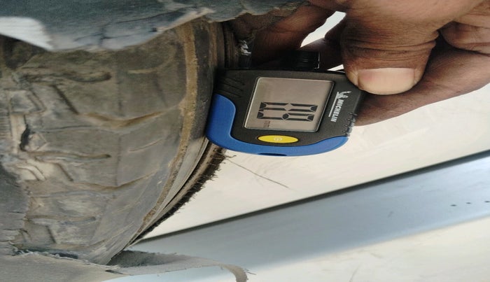 2017 Mahindra TUV300 T6, Diesel, Manual, 62,549 km, tyre