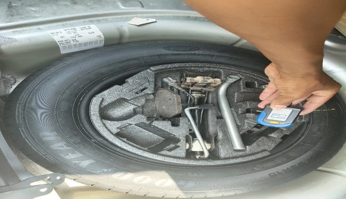 2009 Skoda Laura L&K 1.9 PD AT, Diesel, Automatic, 64,964 km, tyre