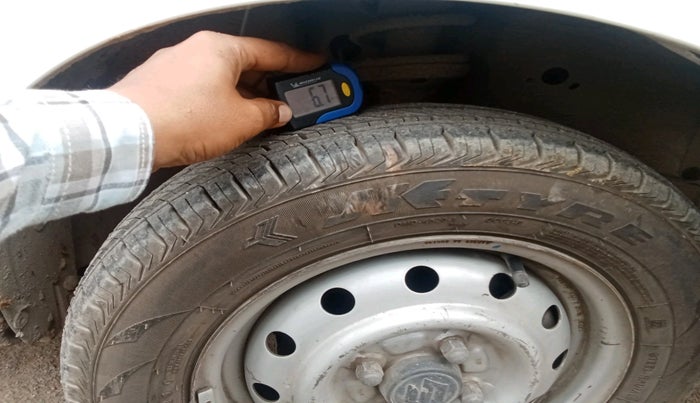 2017 Maruti Wagon R 1.0 LXI CNG, CNG, Manual, 1,41,008 km, tyre