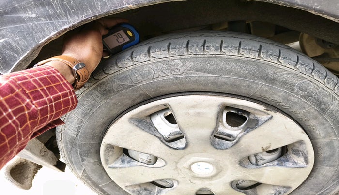 2016 Maruti Alto K10 LXI, CNG, Manual, 76,955 km, tyre